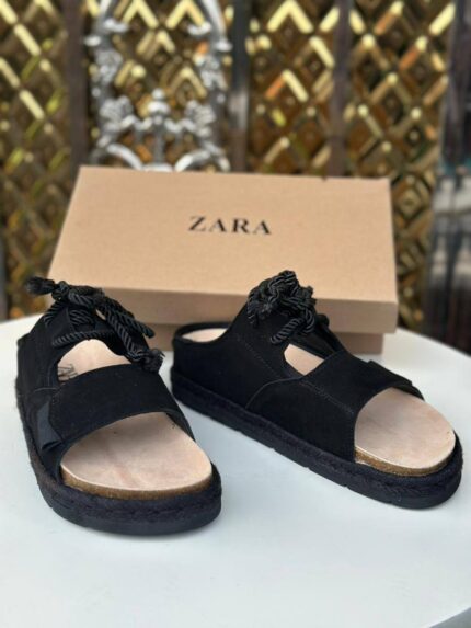 Black Exclusive Slide