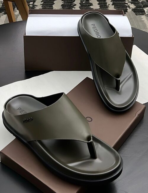 The Pedro Slides offer a perfect combination of luxury, comfort, and modern elegance. Crafted from premium materials with a cushioned footbed and sleek design, they are ideal for both casual and sophisticated wear.