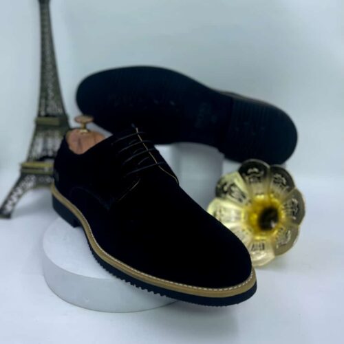Shop your way to Nigerian style with our stylish loafers. Browse our collection of men's shoes, including loafers, dress shoes, and sneakers. Browse our latest styles and find the perfect fit for your taste.