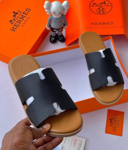 Hermès Oran Sandals – Black