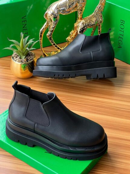 Black loafer seneakers