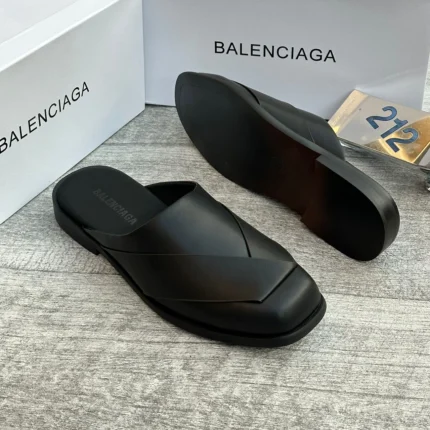 Classic Minimalist Slide Sandals (Black )