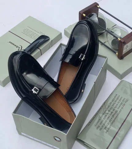 Minimal Luxe Leather Strap Loafers – Black