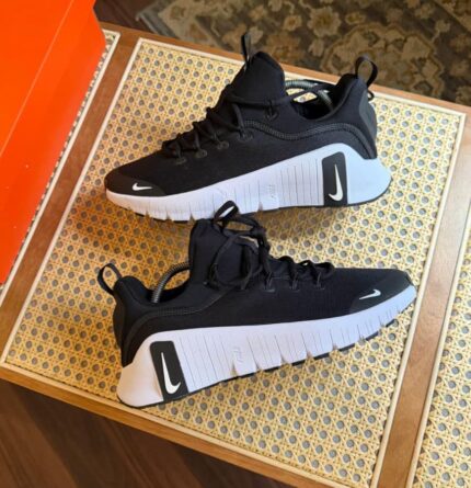 Nike Free Metcon 5 "Black/White"